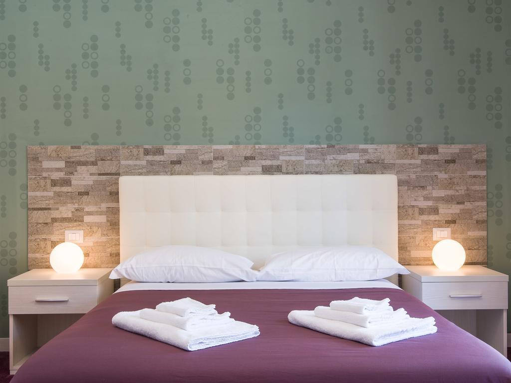Guesthouse Park Pines Rom Eksteriør billede